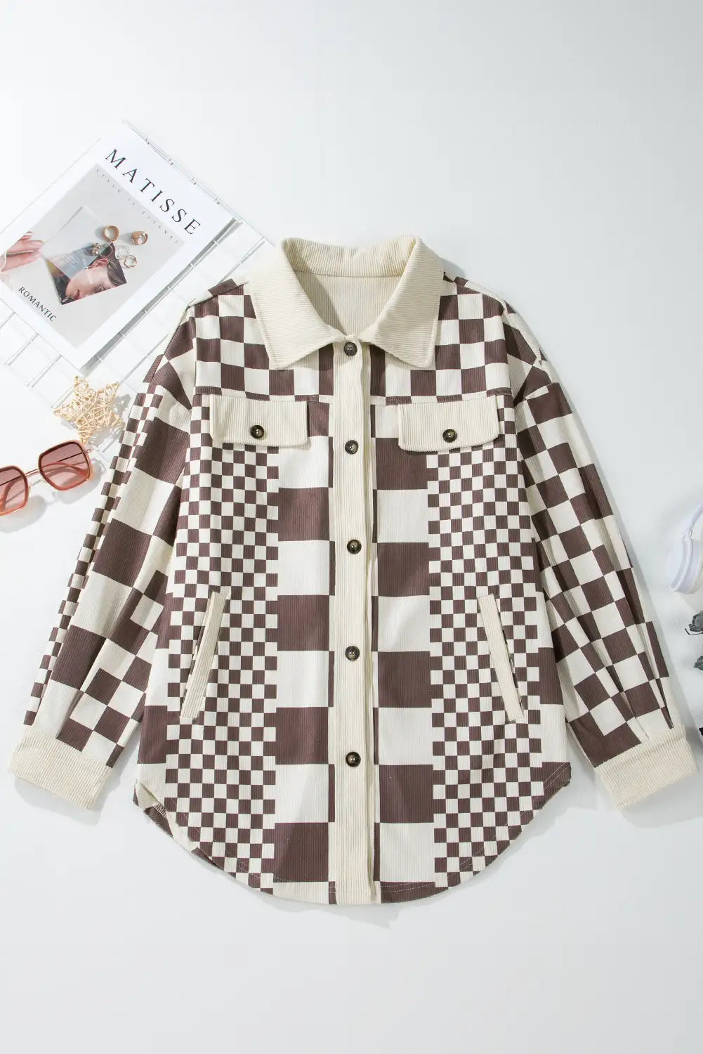 Effortlessly Elegant Garment with a Timeless Design