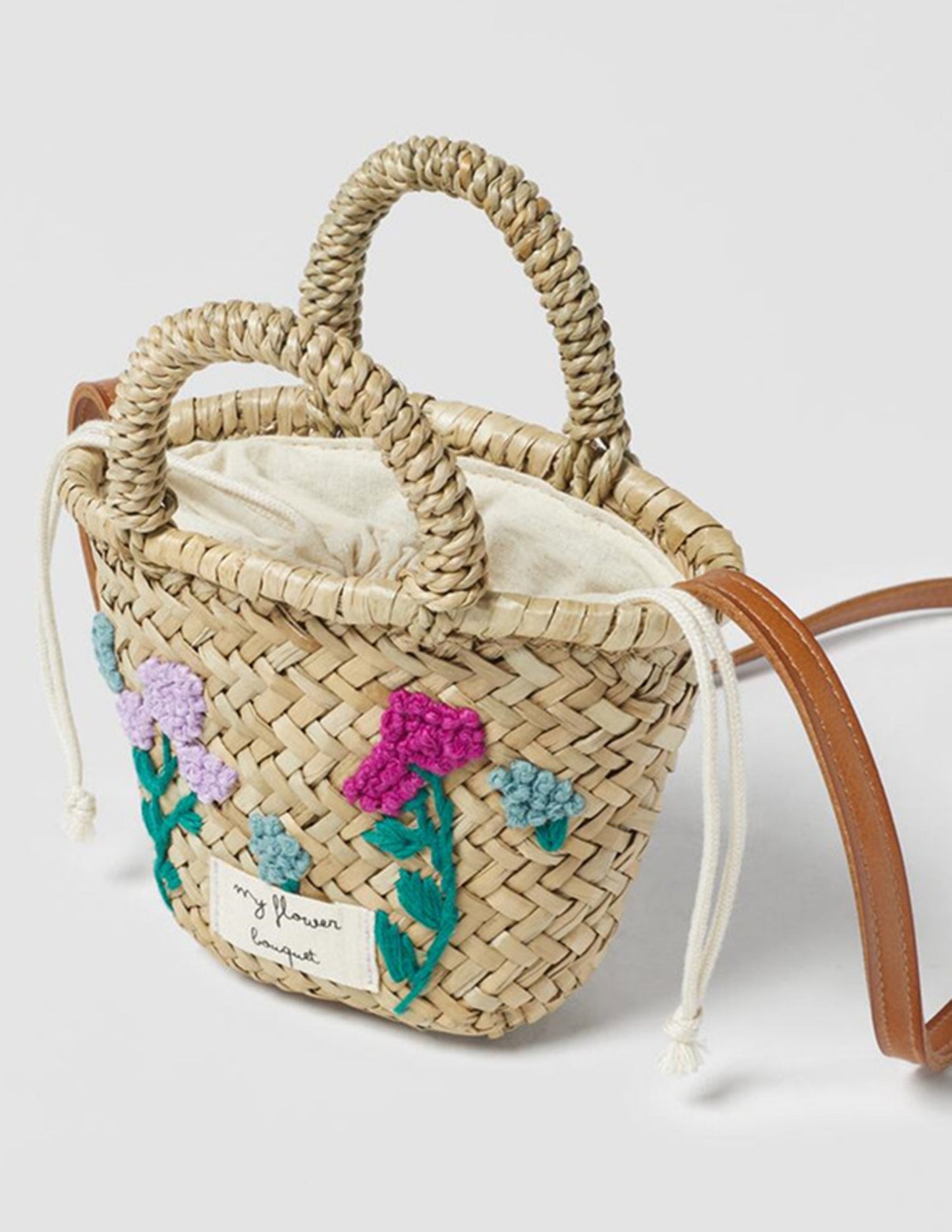 A Vintage Style Bag with Delicate Timeless Details