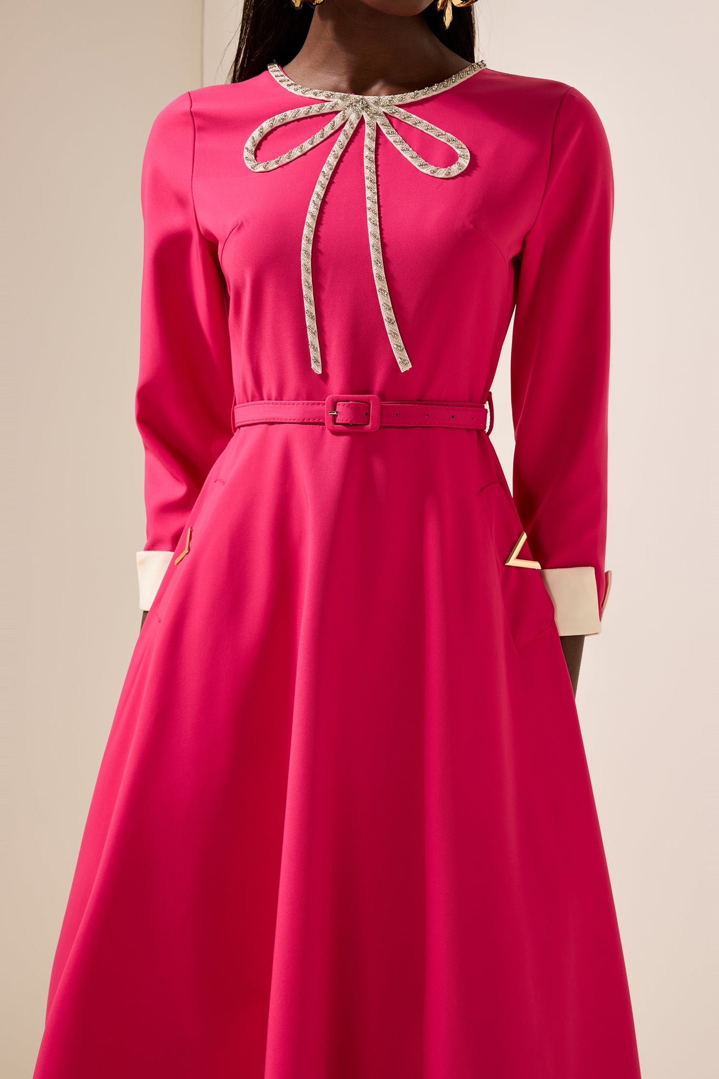 Well Tailored Dress with a Graceful Silhouette