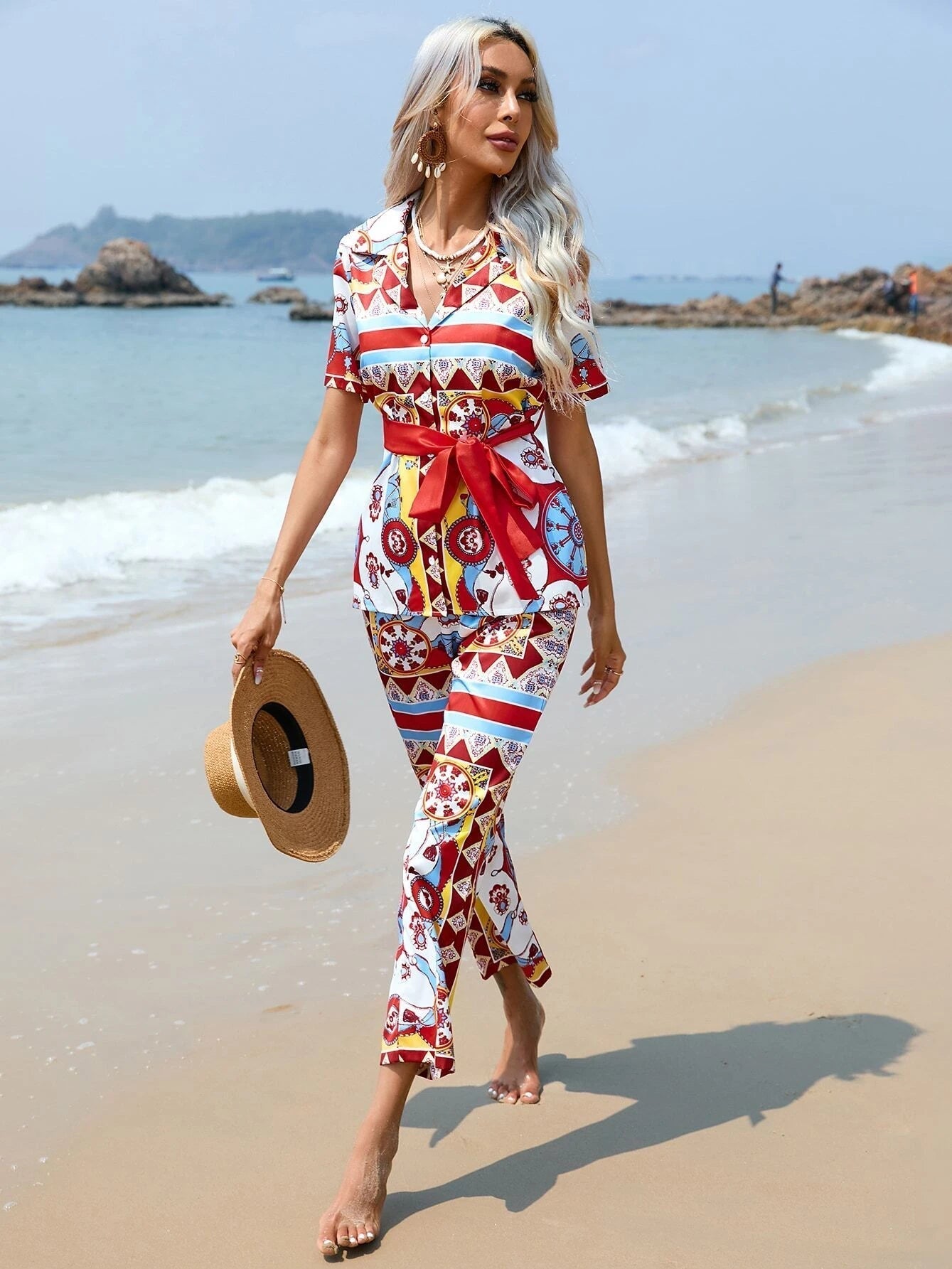 Effortlessly Elegant Shirt with a Timeless Design
