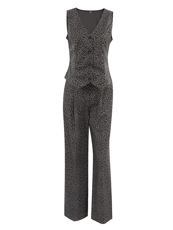 Vintage Inspired Pants with a Contemporary Edge