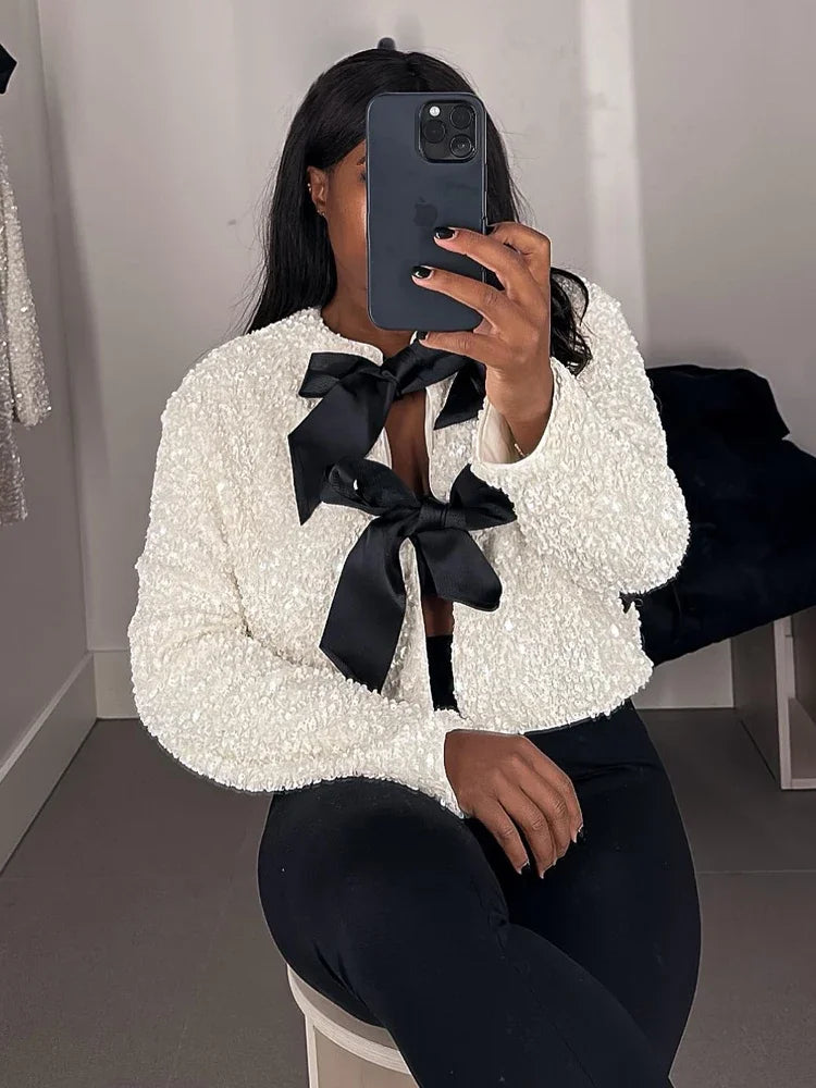 Gracefully Styled Jacket for Any Occasion