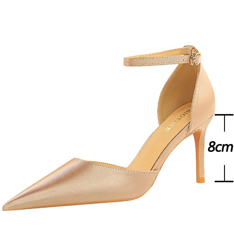 Beautifully Crafted Garment in a Classic Style