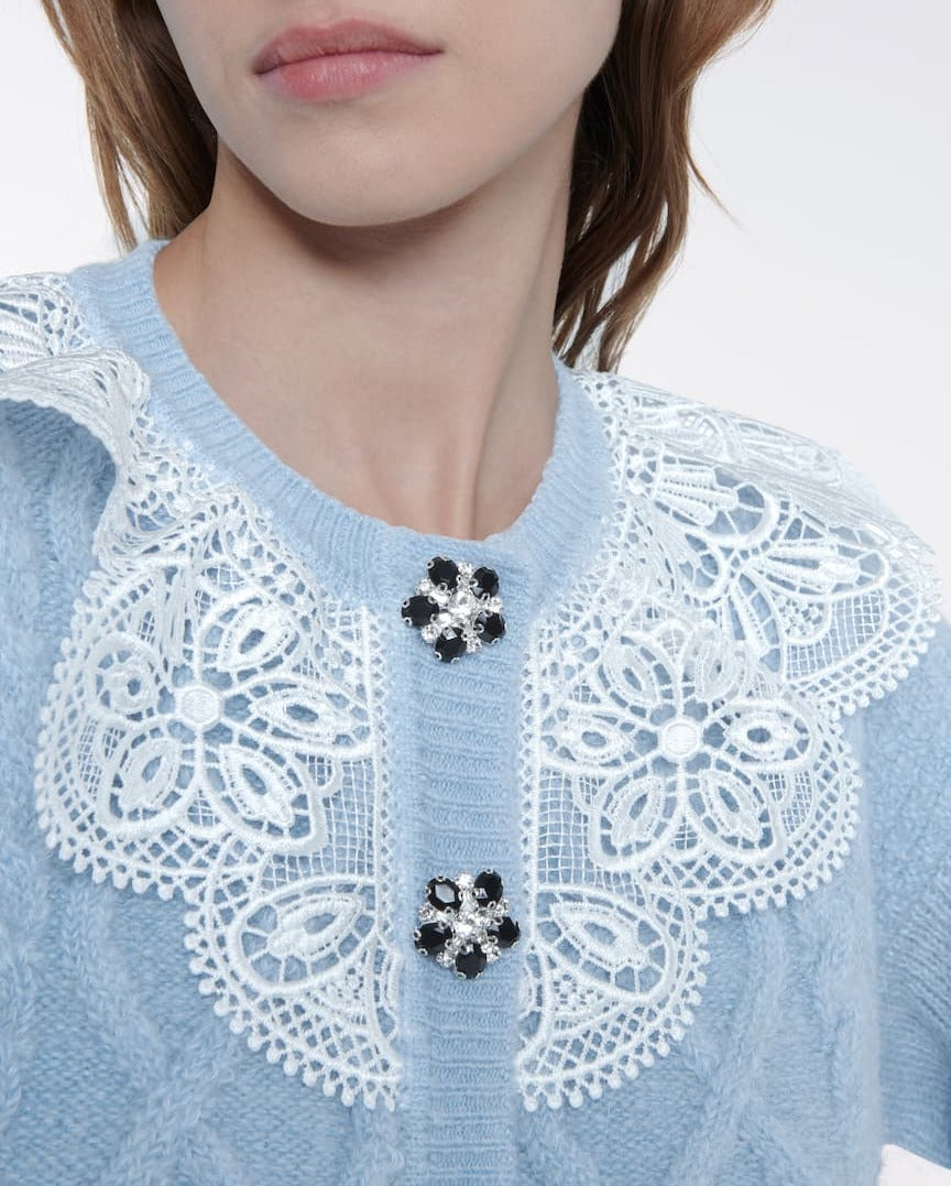 Gracefully Styled Cardigan for Any Occasion