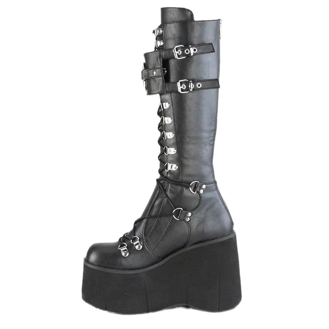 Classic Vintage Heels with a Flattering Fit