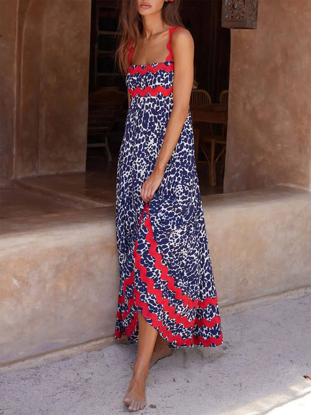 Effortlessly Elegant Dress with a Timeless Design