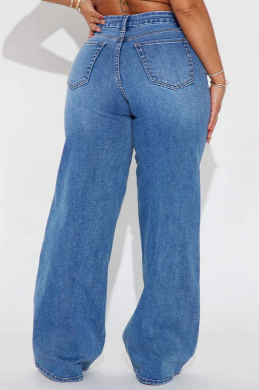 Gracefully Styled Garment for Any Occasion