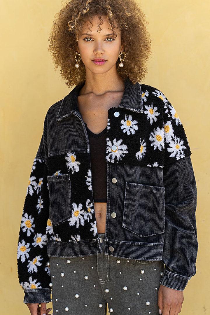 Elegantly Styled Coat for Everyday Wear