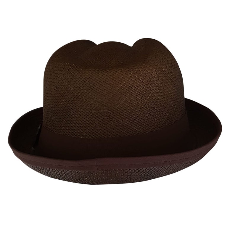 Effortlessly Elegant Garment with a Timeless Design