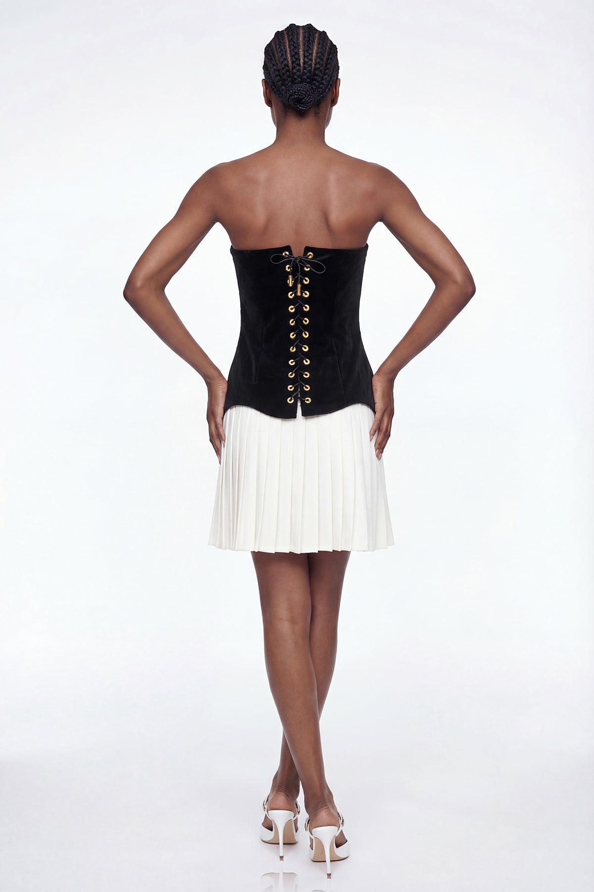 Gracefully Styled Dress for Any Occasion