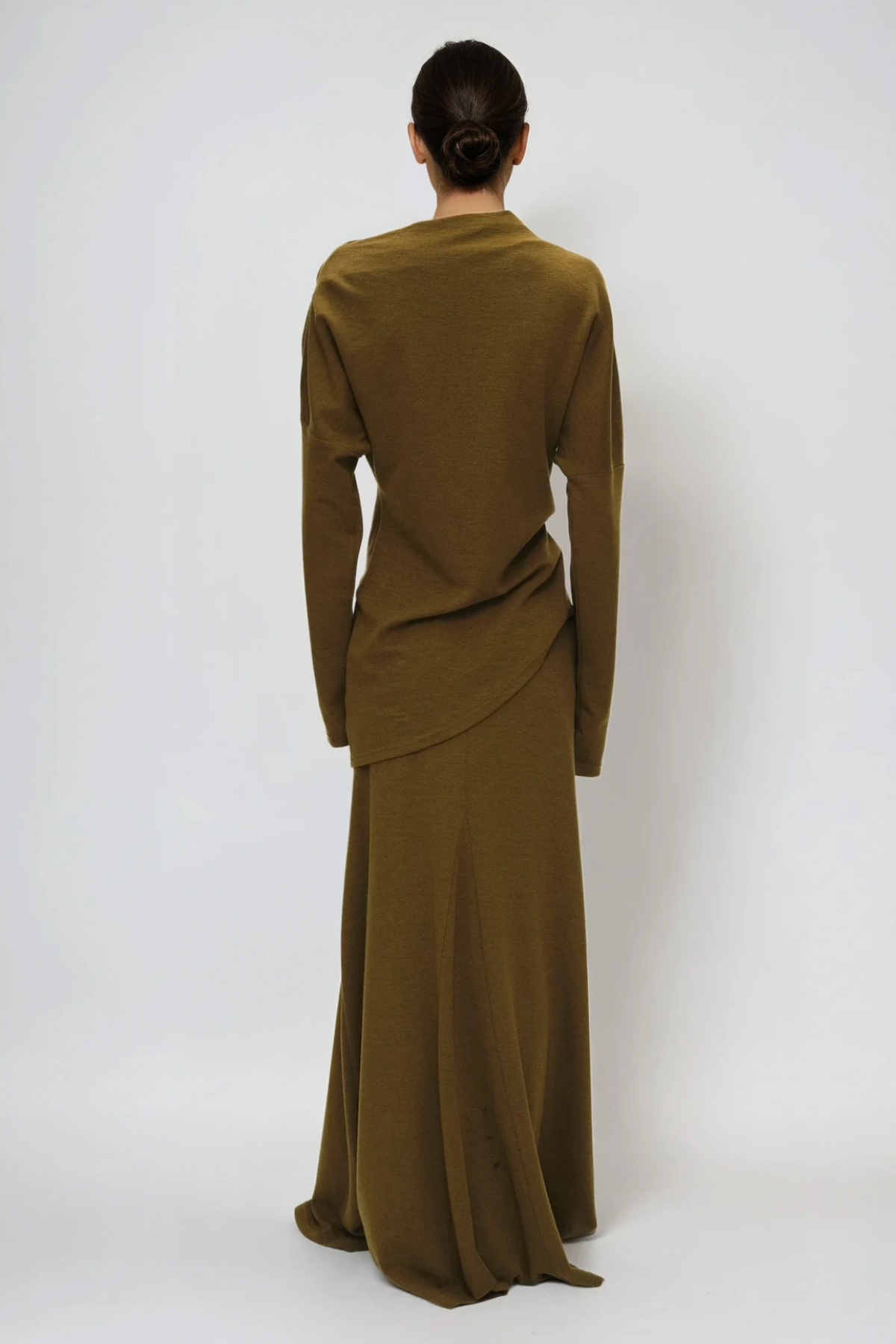 Sophisticated Garment with a Clean Classic Look
