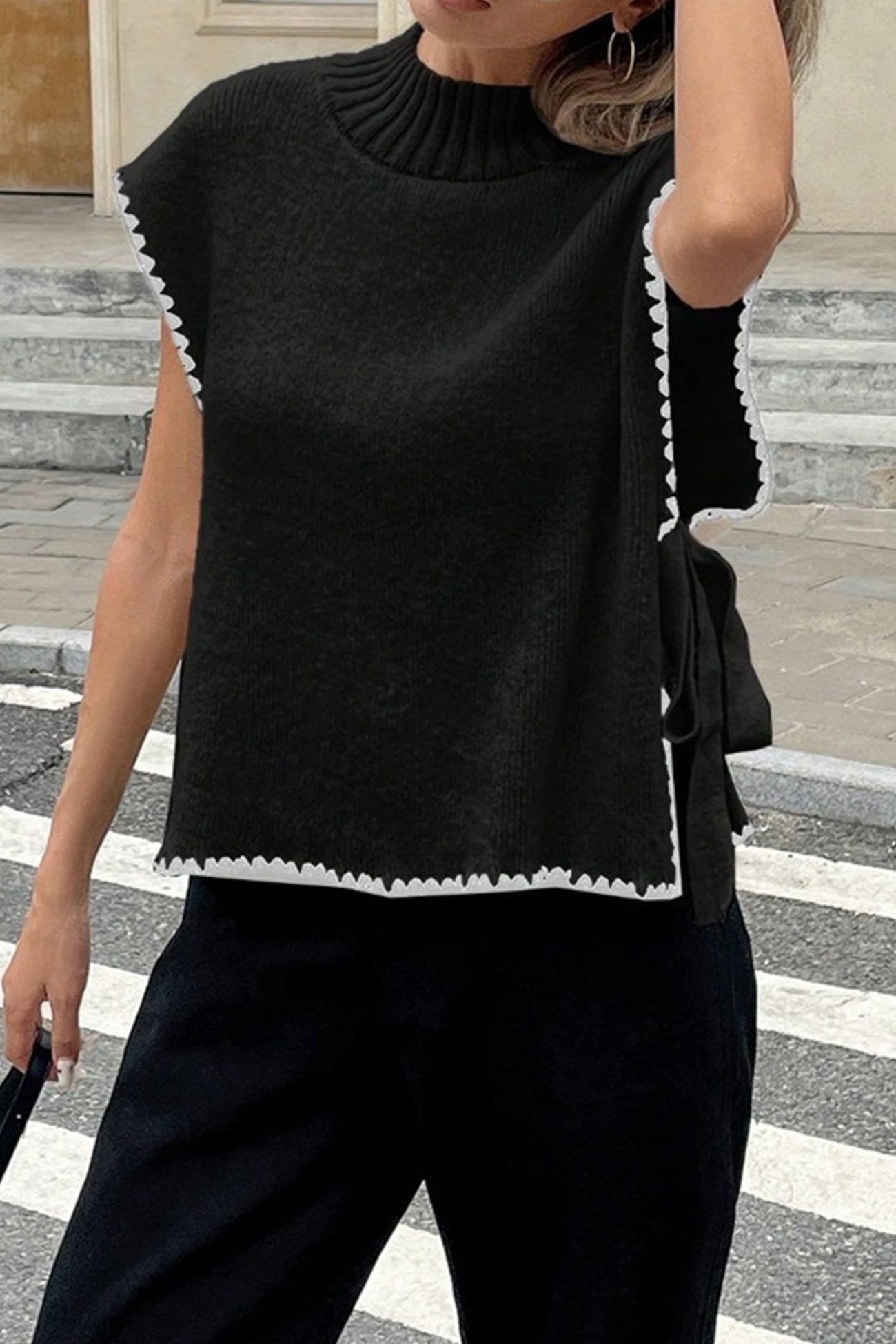 Well Tailored Sweater with a Graceful Silhouette