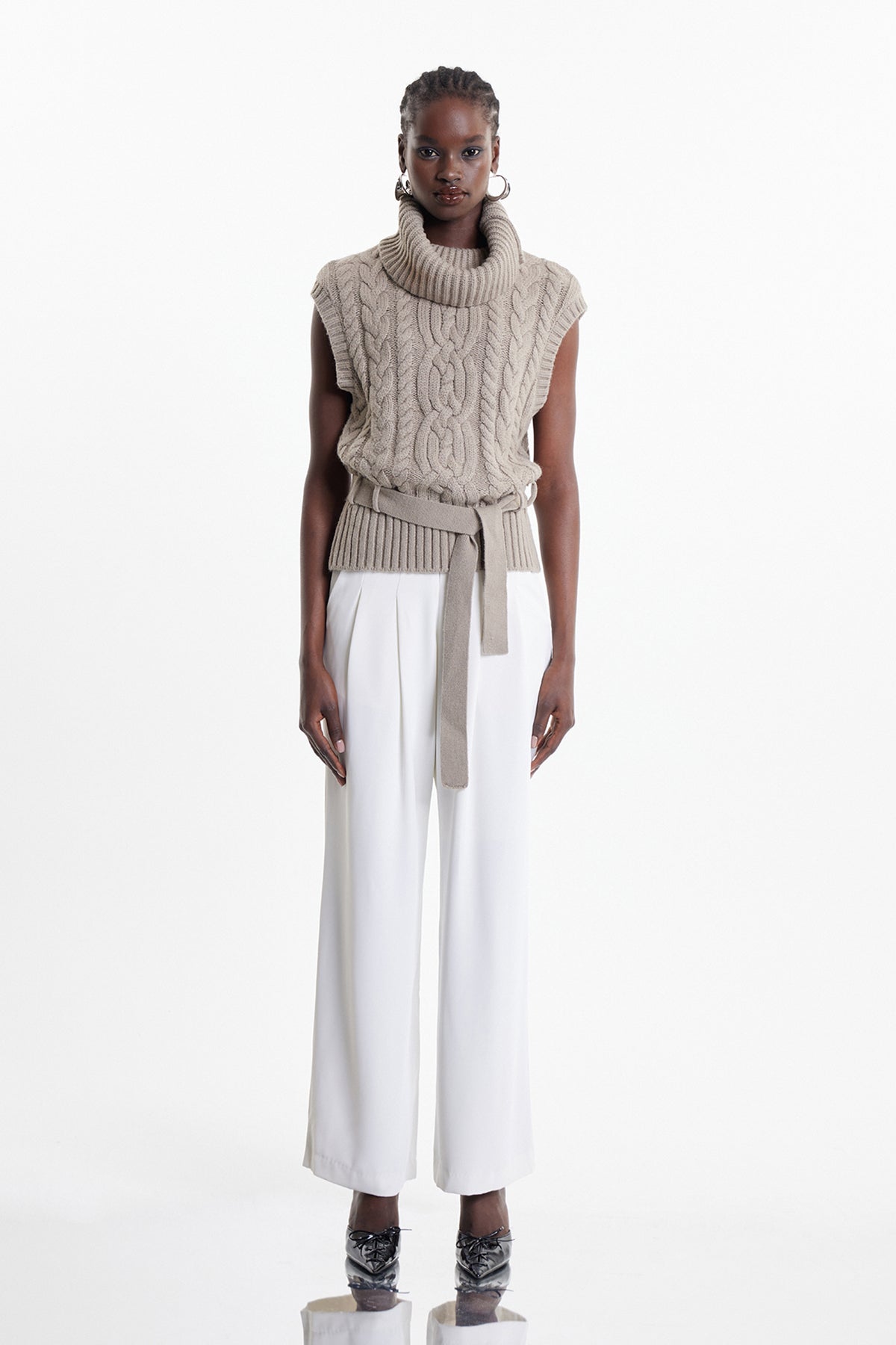 Beautifully Finished Top in a Timeless Design
