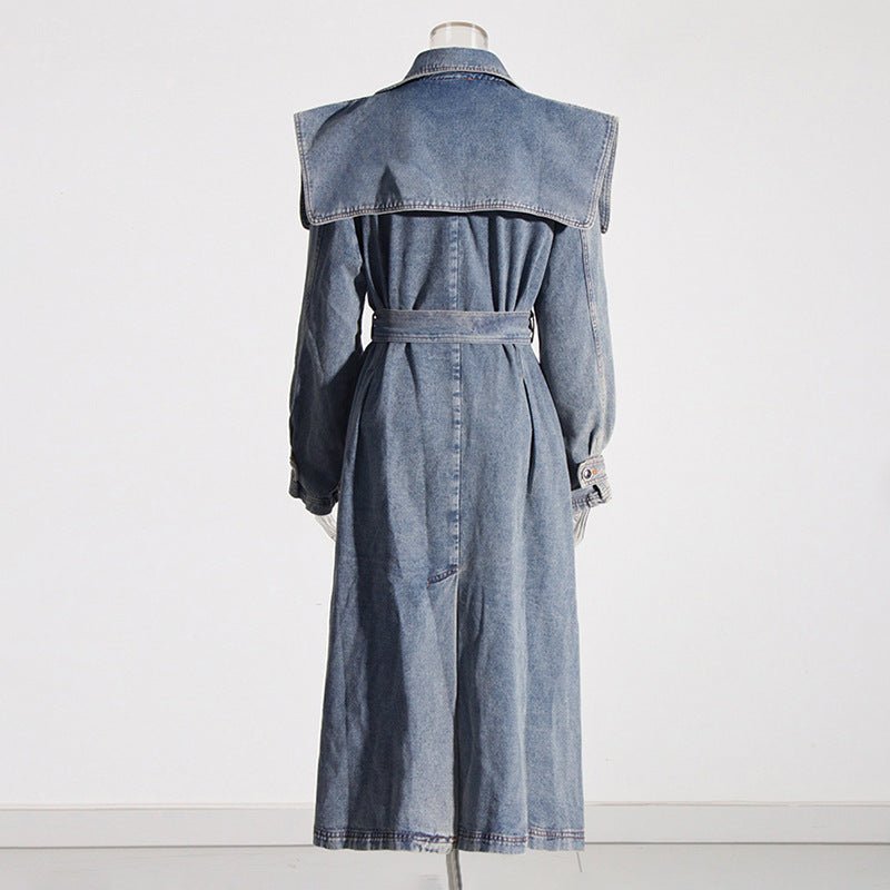 Gracefully Styled Coat for Any Occasion