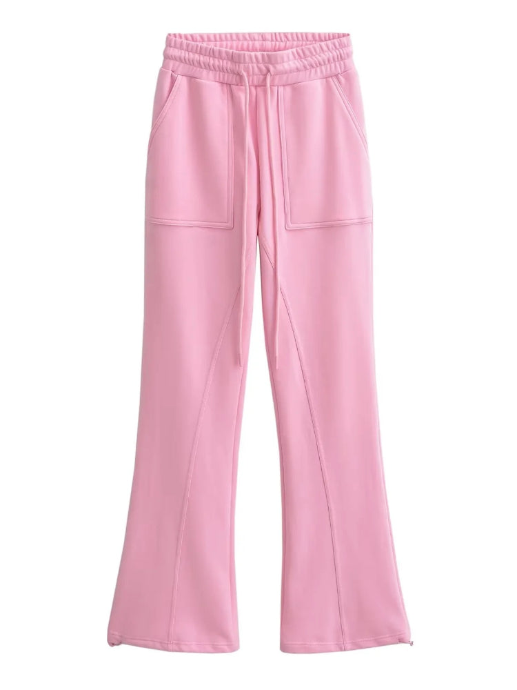 Effortlessly Elegant Pants with a Timeless Design