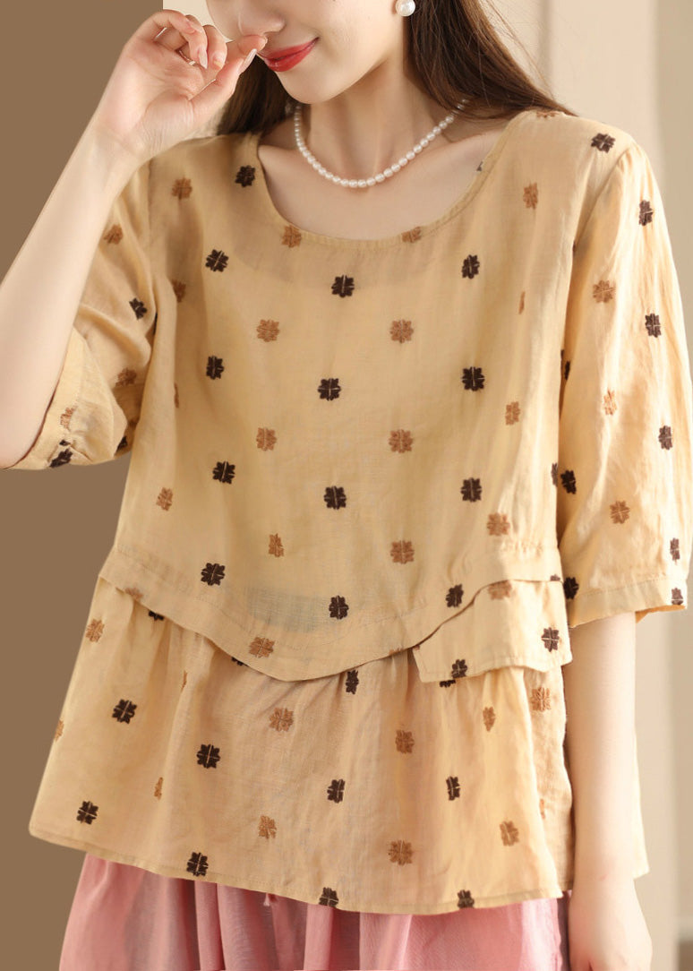 Elegantly Styled Blouse for Everyday Wear