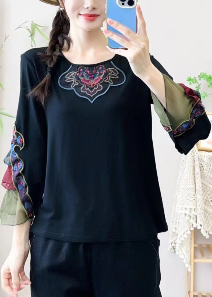 Well Tailored Shirt with a Graceful Silhouette