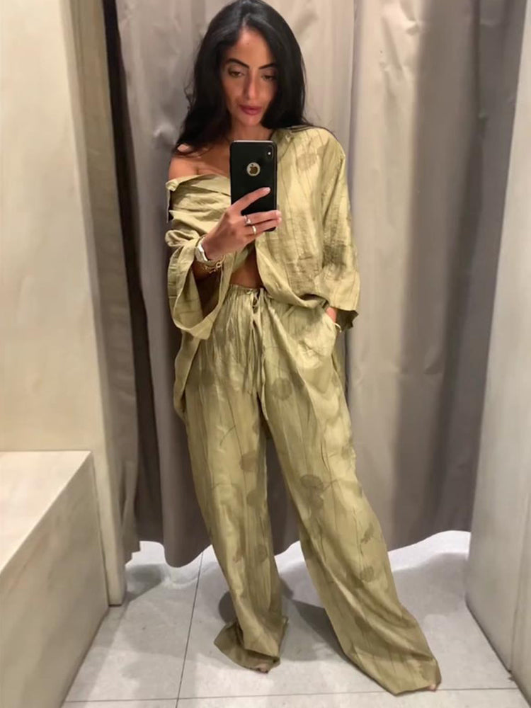 Beautifully Finished Pants in a Timeless Design
