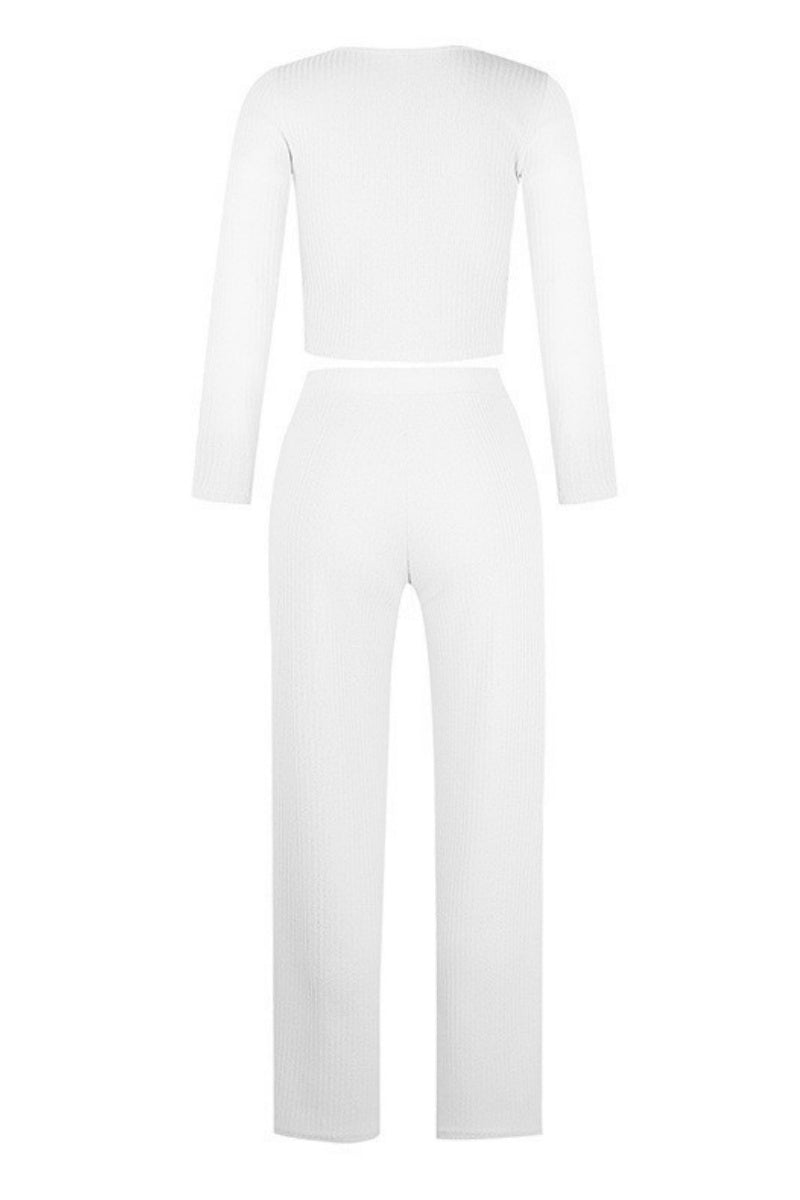 Polished Pants with an Effortless Classic Look