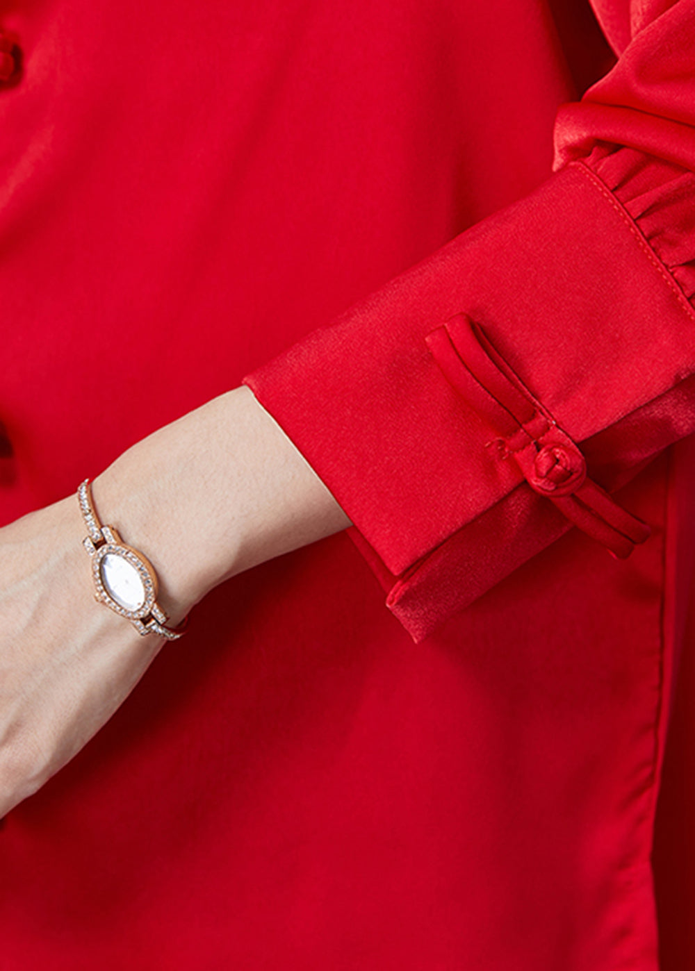 Effortlessly Elegant Blouse with a Timeless Design