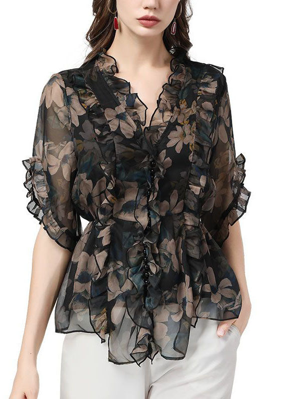 Sophisticated Blouse with a Clean Classic Look