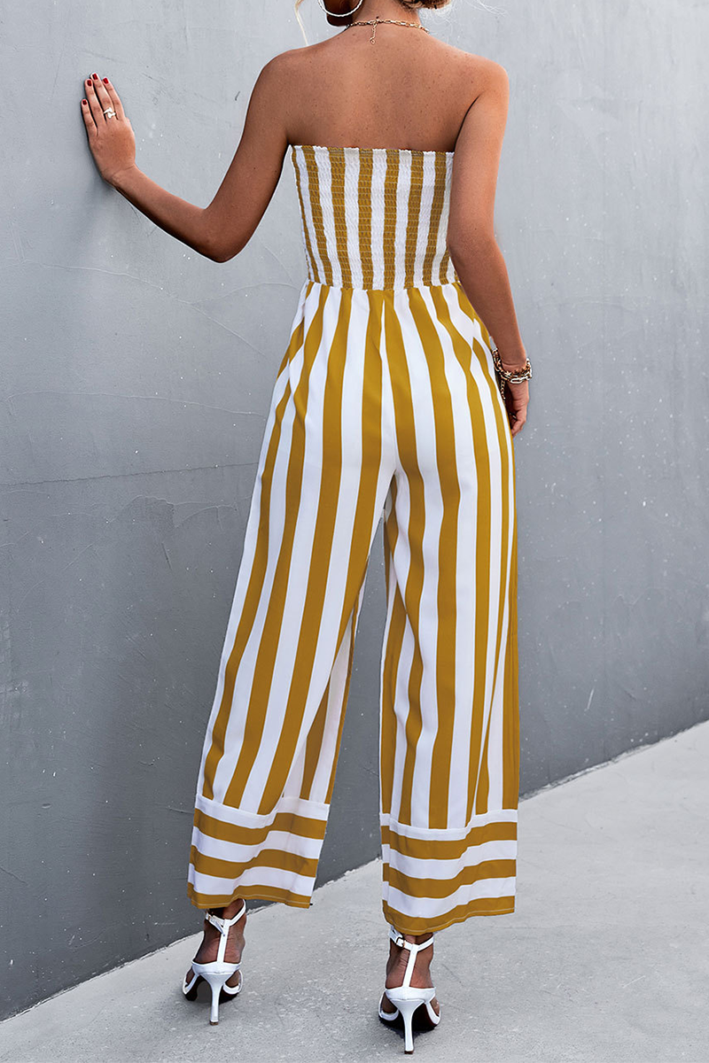 Sophisticated Garment with a Clean Classic Look