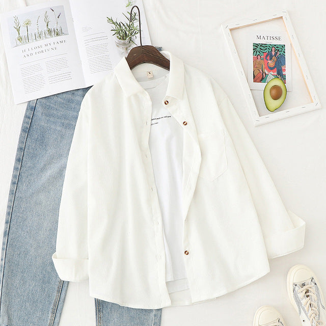 Effortlessly Elegant Blouse with a Timeless Design