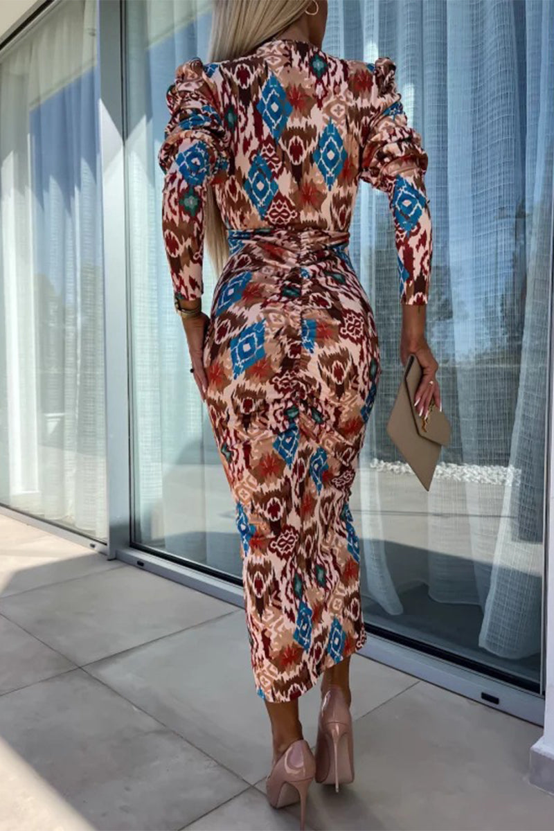 Classic Vintage Dress with a Flattering Fit