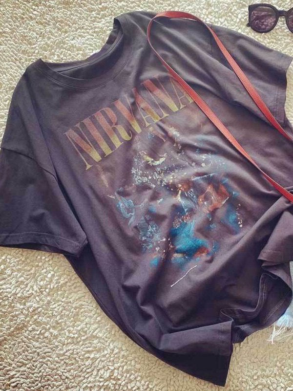 Classic Vintage T-Shirt with a Flattering Fit