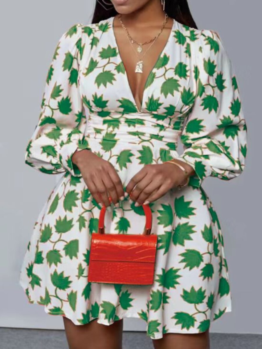 Classic Vintage & Enduringly Stylish Dress