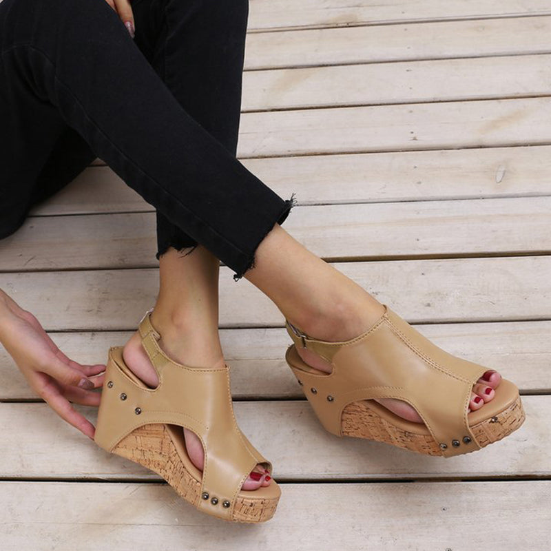 Elegantly Styled Shoes for Everyday Wear