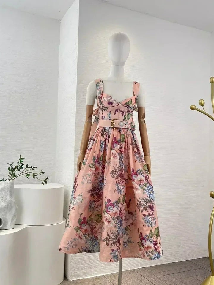 Classic Vintage & Enduringly Stylish Dress