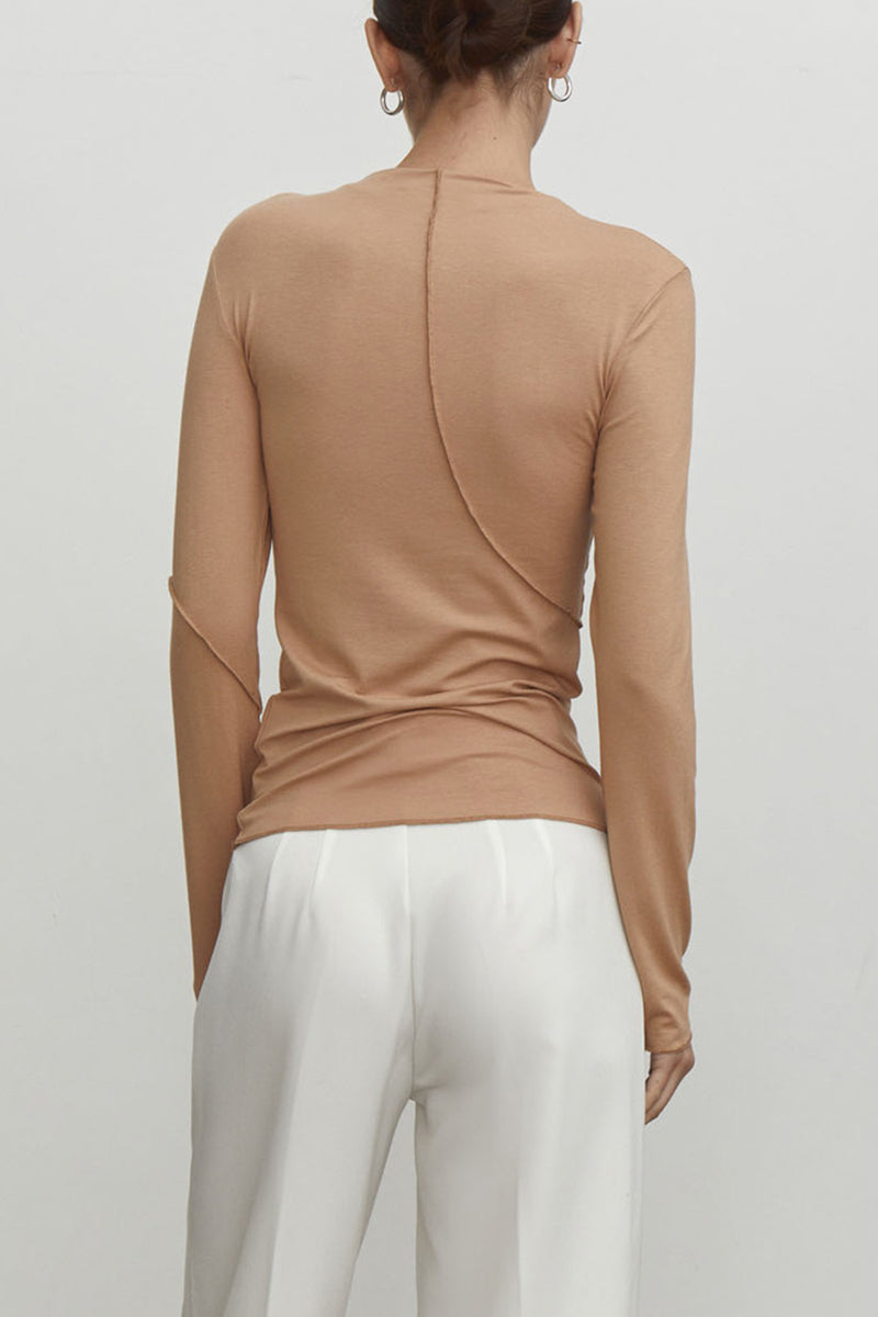 Beautifully Finished Top in a Timeless Design