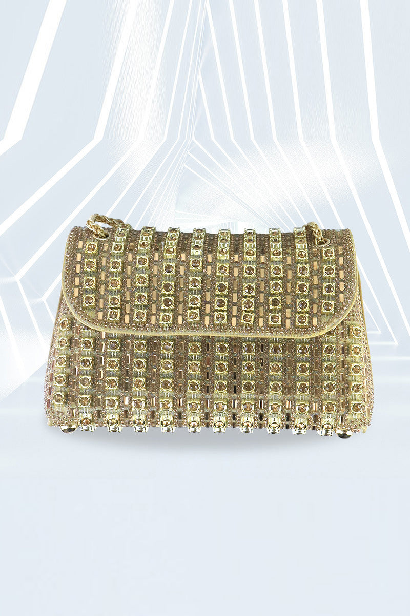 Beautifully Finished Bag in a Timeless Design