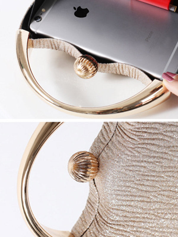 Gracefully Styled Bag for Any Occasion