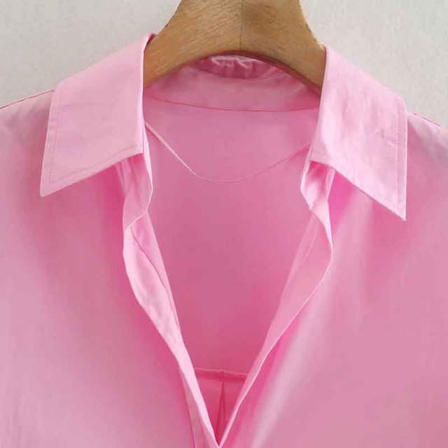 Beautifully Finished Blouse in a Timeless Design