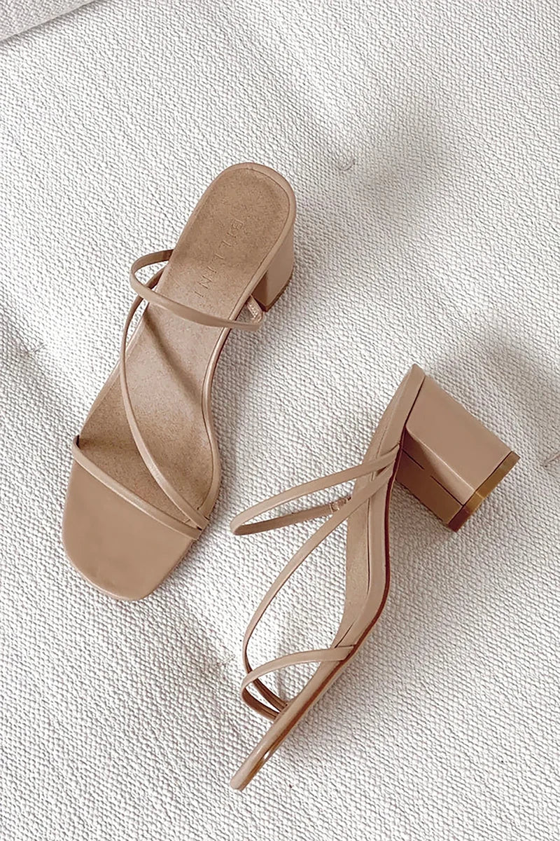 Sophisticated Garment with a Clean Classic Look