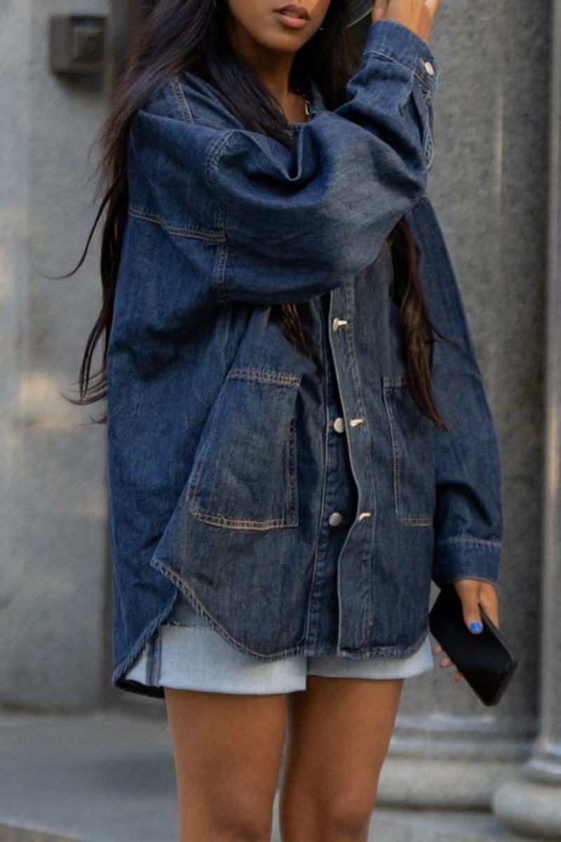 Elegantly Styled Jacket for Everyday Wear
