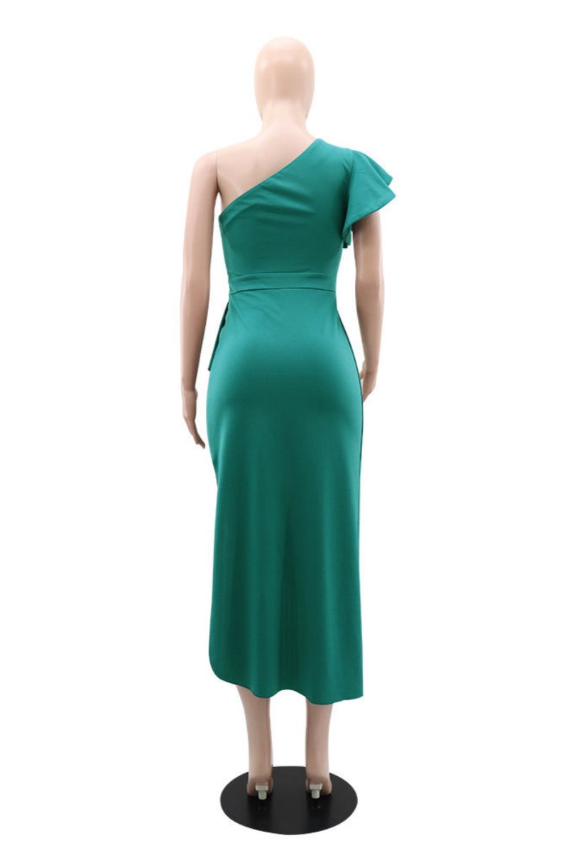 Polished Dress with an Effortless Classic Look
