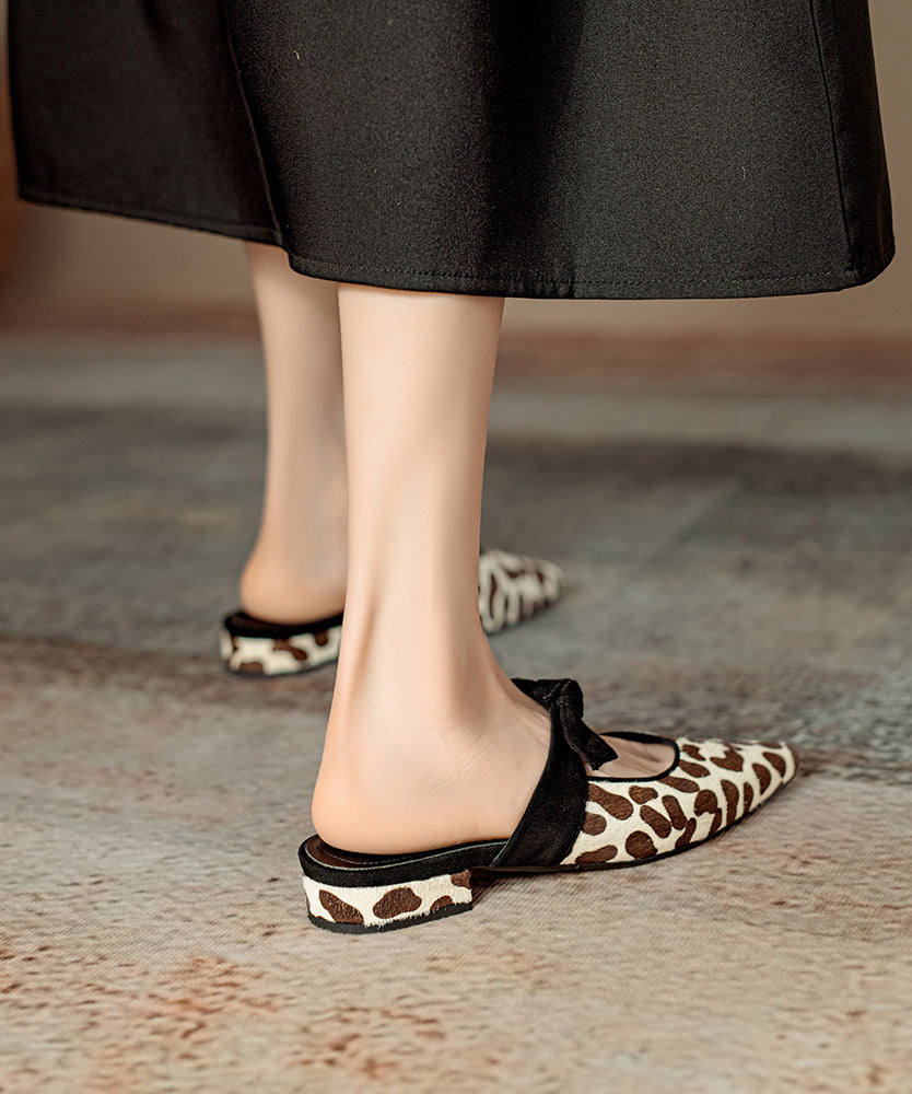 Well Tailored Sandals with a Graceful Silhouette