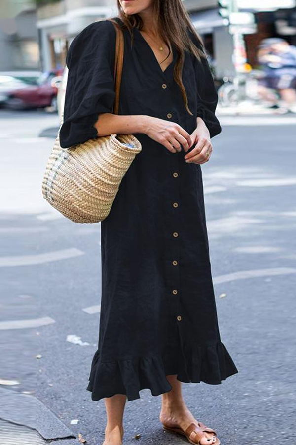Sophisticated Dress with a Clean Classic Look