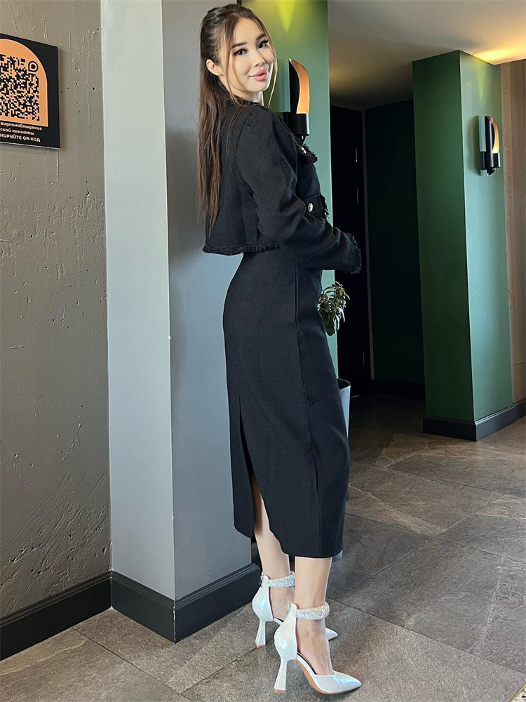 Effortlessly Elegant Garment with a Timeless Design