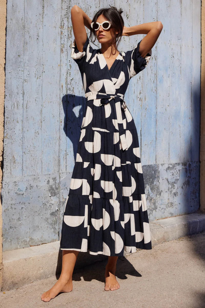 Elegantly Styled Dress for Everyday Wear
