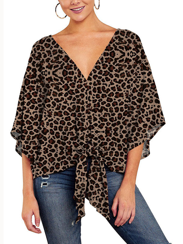 Sophisticated Blouse with a Clean Classic Look