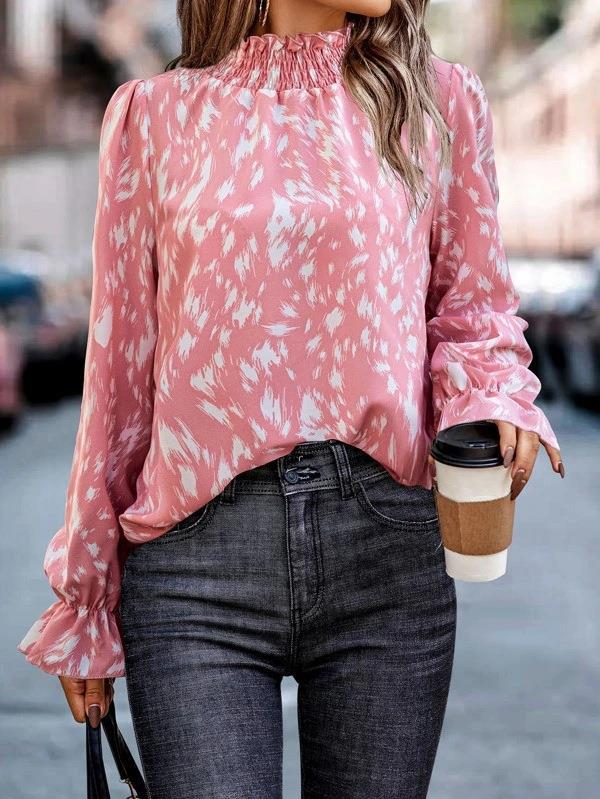 Effortlessly Elegant Pullover with a Timeless Design