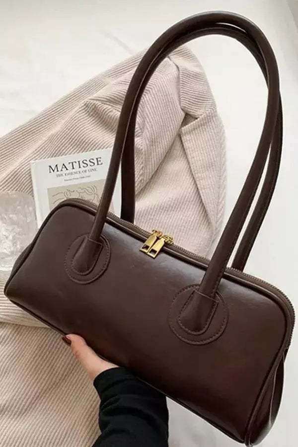 Sophisticated Bag with a Clean Classic Look