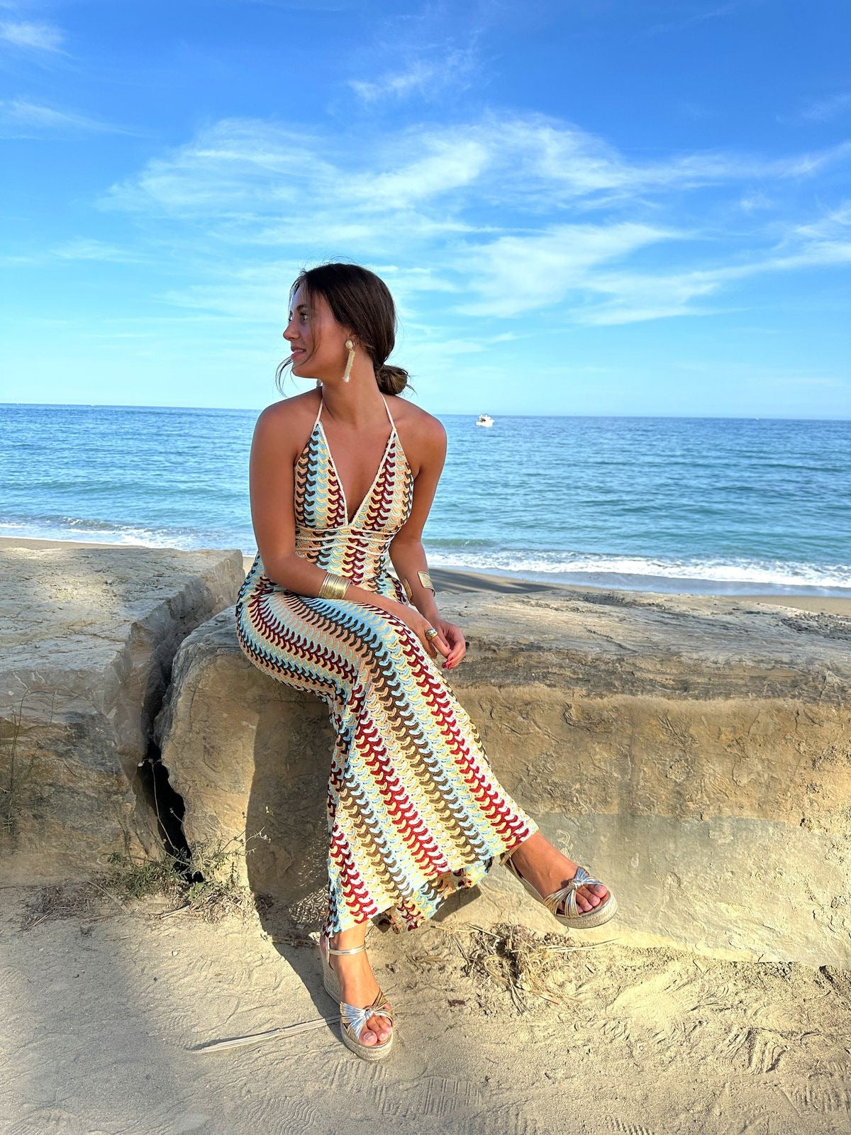 Well Tailored Dress with a Graceful Silhouette
