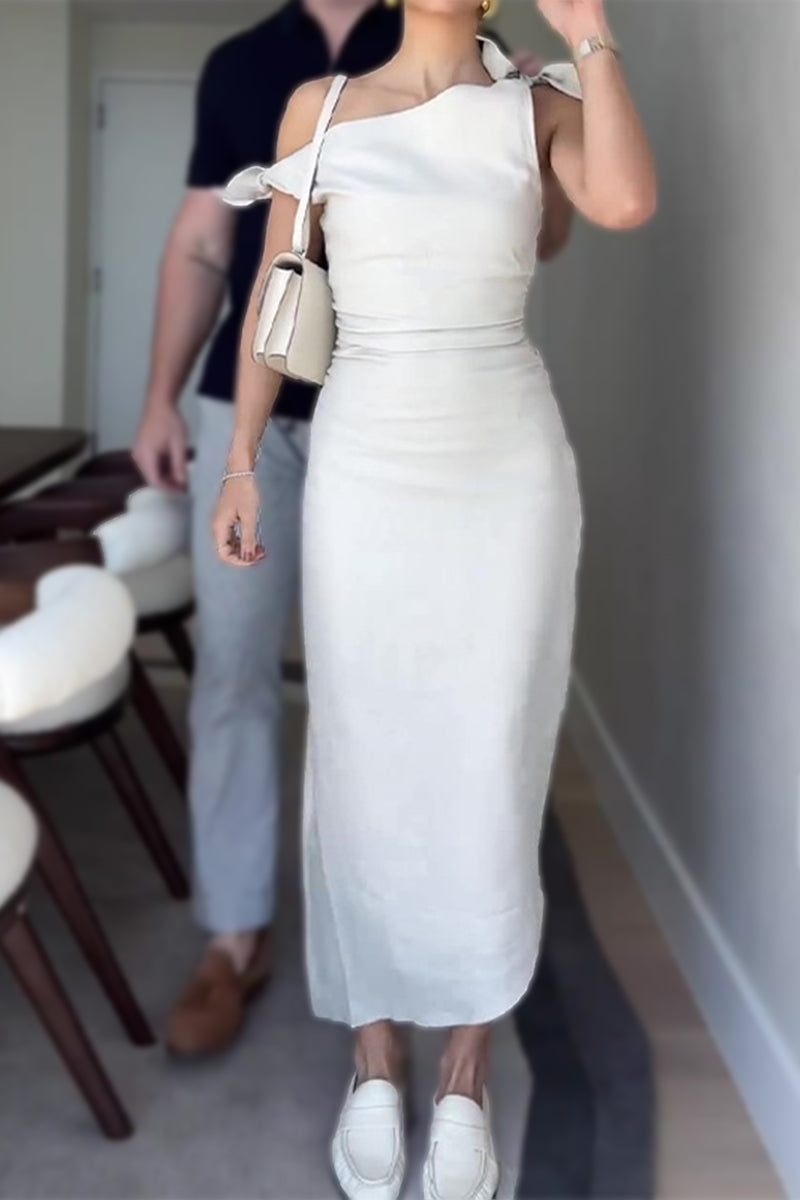 A Vintage Style Dress with Delicate Timeless Details