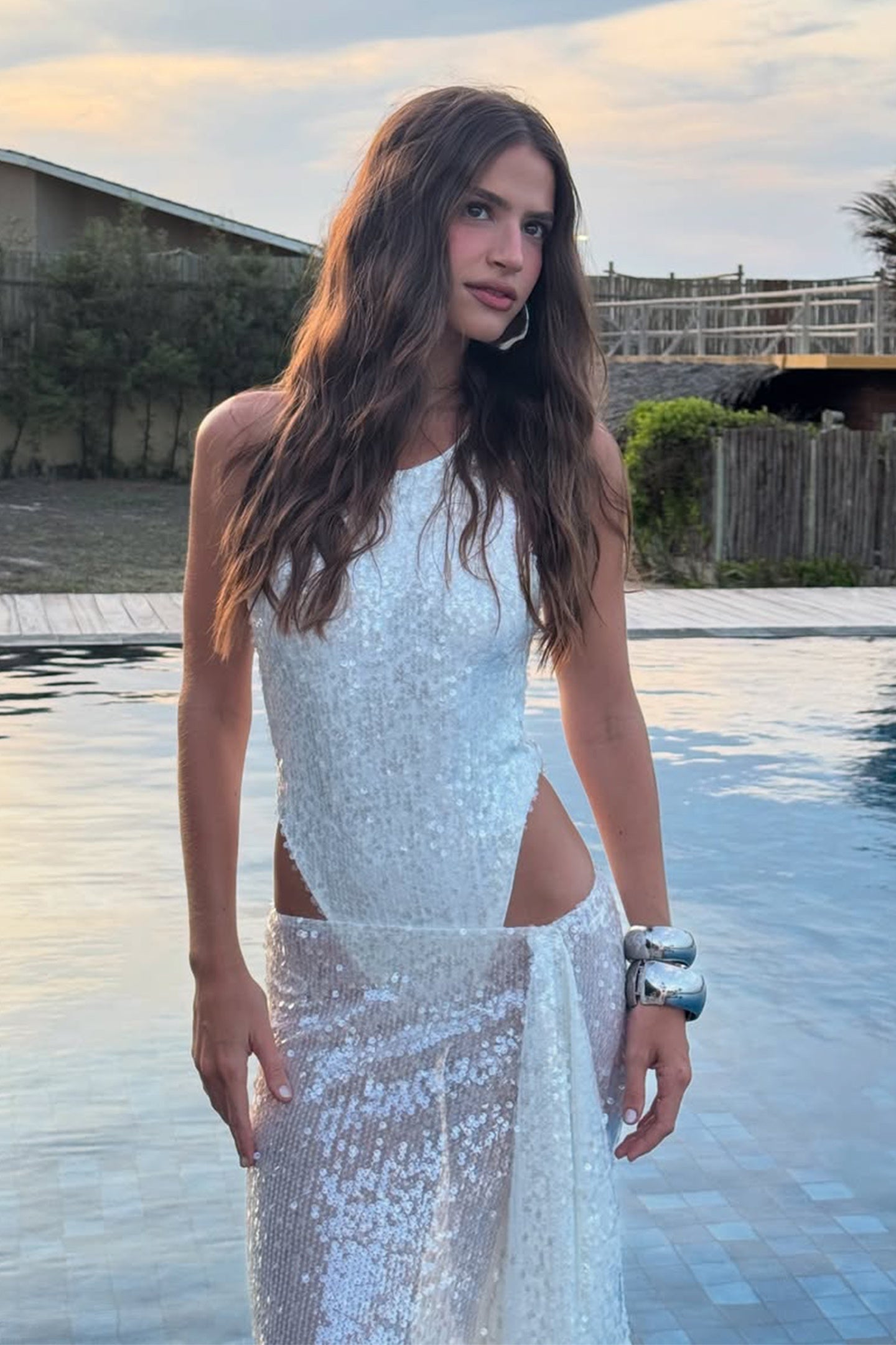 Effortlessly Elegant Garment with a Timeless Design