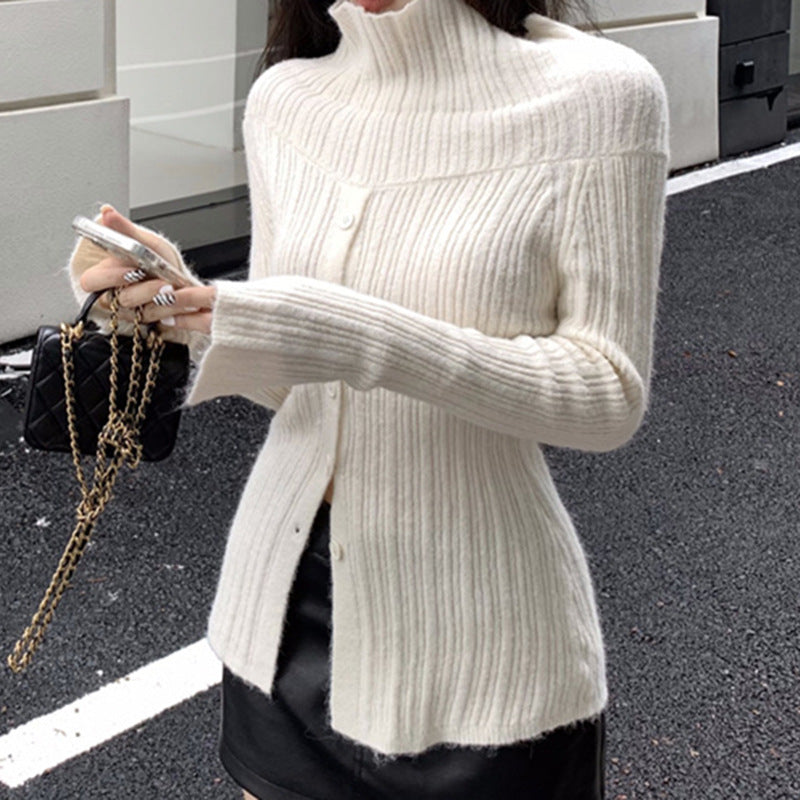Polished Sweater with an Effortless Classic Look